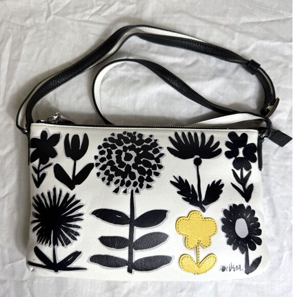 🌼  Brighton Chic Designer-Insipired Floral Crossbody Bag - Picture 1 of 3